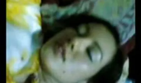 Lừa dối phim sex gái xinh nhật khiêu dâm