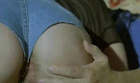 Vẻ đẹp xnxx gái nhật đã có chuyên nghiệp nhổ lông.