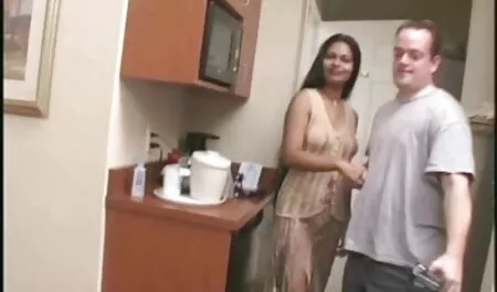 Các quý ông sex nhật gái đẹp sử dụng tất cả các lỗ của Lorraine Aquino như kế hoạch
