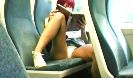 Nhật bản, tóc màu phim sex gai xinh hay nhat hồng ăn mặc như bạn trai