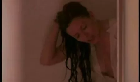 Tóc vàng, by the pool xnxx gái nhật