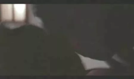 Chủ sở hữu gạt phim sex nhat gai xinh các người giúp việc