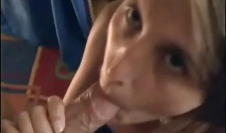 Các mông phim sex nhật bản gái trẻ của người mẫu, Cạo xâm chiếm