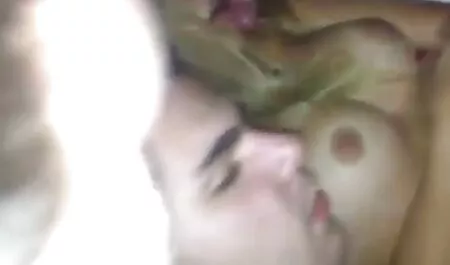 Vâng, rất gai nhat sex sâu mông !!!